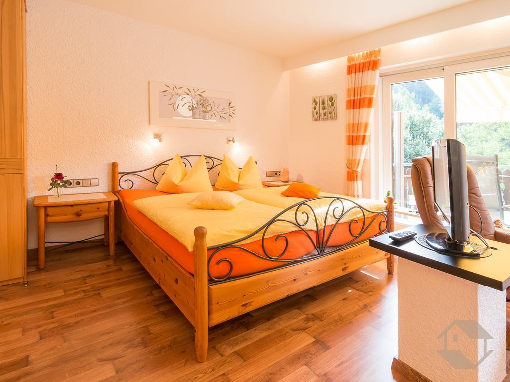Ferienwohnung Sonnenschein Bad Herrenalb Exterior photo